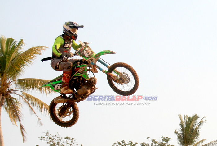 Awas Jupiter Z Grasstrack By Tuner Fajar Berang-Berang, Langganan