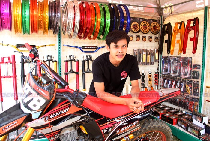 Scarlet Racing Booth Scarlet Racing Support SVNX SAC Open Grasstrack 2020 Indramayu ...
