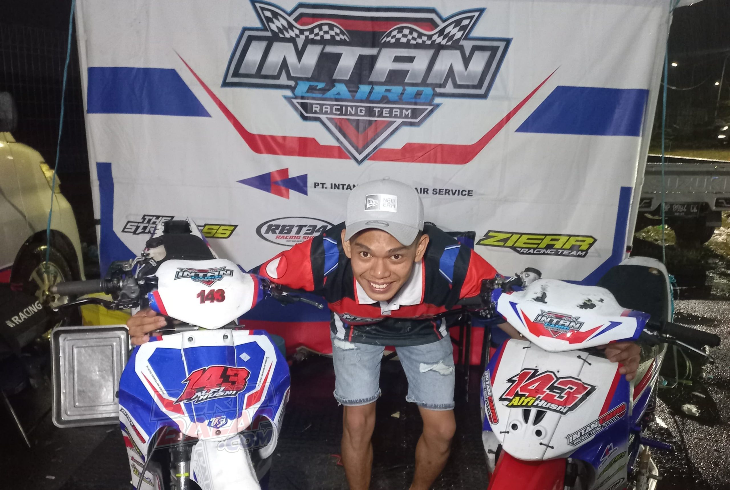 Alfi Husni ft Intan Cairo Racing