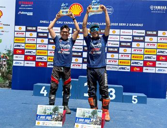 Jauh-Jauh Dari Bogor, Pembalap Yamaha Mekar Motor Cibinong Borong Podium 1-2 YEC 2025 Sambas Kalbar