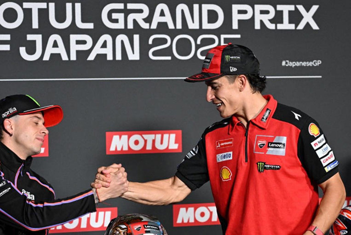 Bezzecchi Ungkap Penyesalannya Saat Melawan Marquez Hingga Memujinya Sangat Kuat