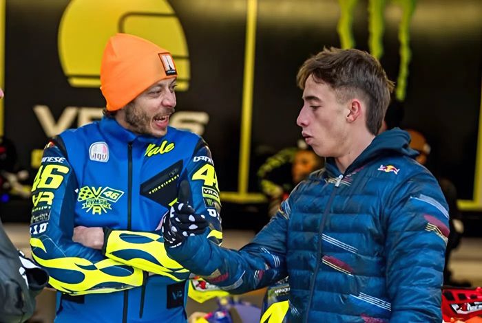 Sosok Ini Melihat Kesamaan Antara Valentino Rossi Dengan Pedro Acosta