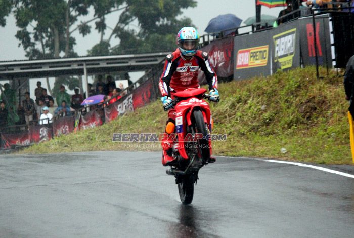 Jebolan 86 Ristan Racing Shool, Chessy Meilandri Raih Double Winner Novice di Superprix Tasikmalaya
