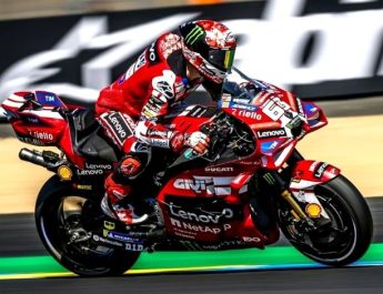 Pecco Amankan Pole Position di MotoGP Prancis 2026, Ducati Kuasai Barisan Depan