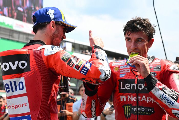 Puncaki Klasemen, Bos Aprilia Ingatkan Ancaman Marquez dan Sejarah Comeback Pecco