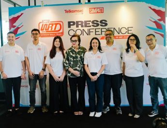 SIMPATI Woman Rally Team, Warna Baru Yang Siap Tunjukkan Kekuatan Pereli Wanita Indonesia di Ajang Rally Nasional SIMPATI Woman Rally Team, Warna Baru Yang Siap Tunjukkan Kekuatan Pereli Wanita Indonesia di Ajang Rally Nasional