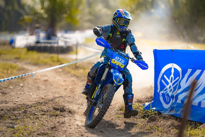 Seri Pertama Shell BLU CRU Yamaha Enduro Challenge 2026 Sambangi Kalimantan Barat dan Makin Seru di Gelar Night Race