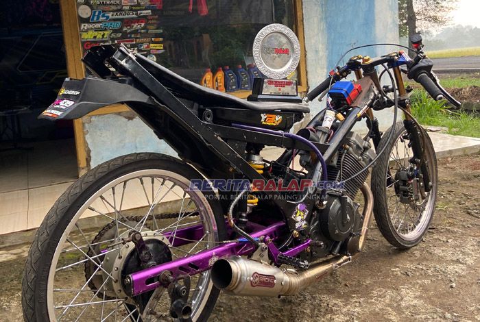 Konsisten Jaga Tradisi Juara, Suzi FU Y2Y Sabet Podium di Latber Dragbike Indramayu