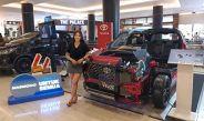 Pertama kali di Indonesia, PT. Toyota Motor Manufacturing Indonesia Membelah Satu Unit Mobil Seharga 300an Juta Rupiah.