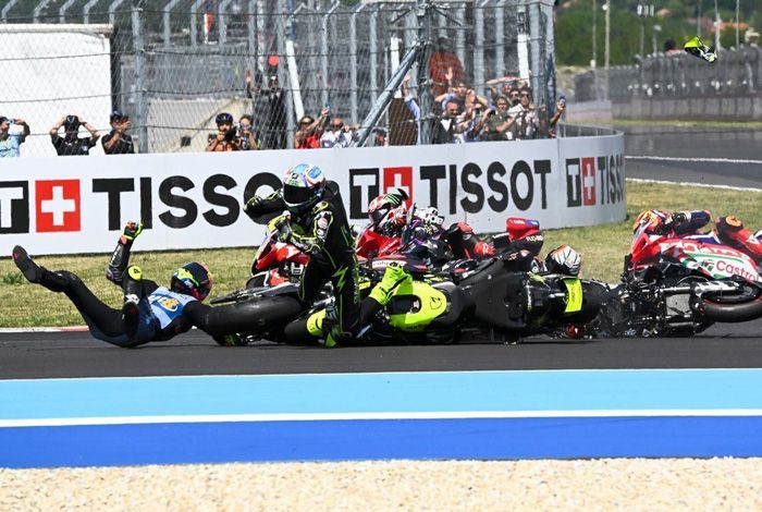 Martin Dijatuhi Penalti Double Long Lap Usai Picu Insiden Besar di MotoGP Hungaria