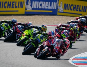 Starting Grid MotoGP Ceko 2026 Berubah ! Skorsing Bezzecchi Bikin Marquez Naik Posisi