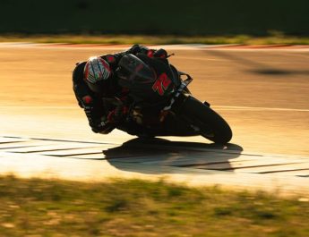 Bezzecchi Mulai Kendarai Motor Lagi, Peluang Comeback di MotoGP Inggris Kian Terbuka