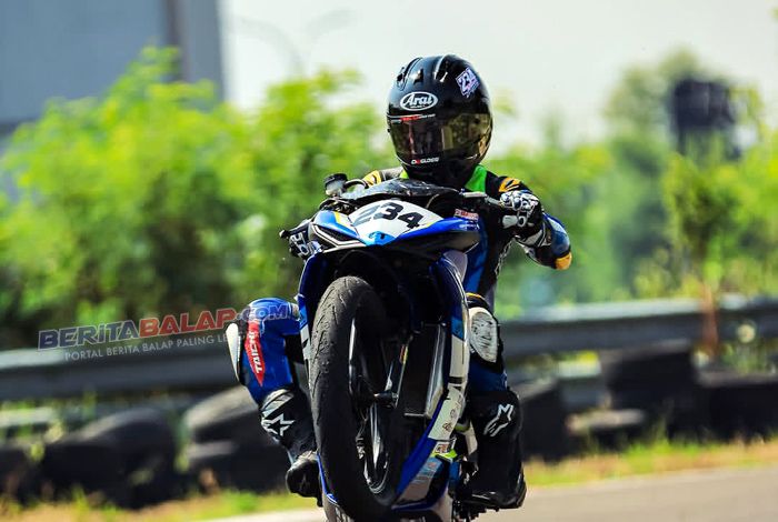 Cedera Bahu Bukan Halangan, Arkana Ocktane Kejar Podium di MotoPrix Subang
