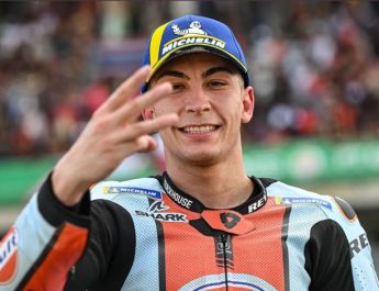 Resmi Bertahan! Raul Fernandez Perpanjang Kontrak dengan Trackhouse Aprilia hingga 2028