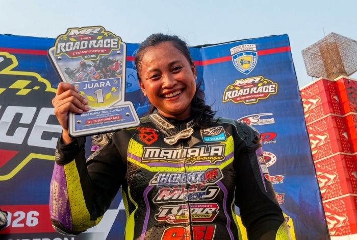 Alan Transport Genesis Bawa Suci Mulyani Berjaya di Race 1 Matic Wanita MR Pulley Road Race Cirebon