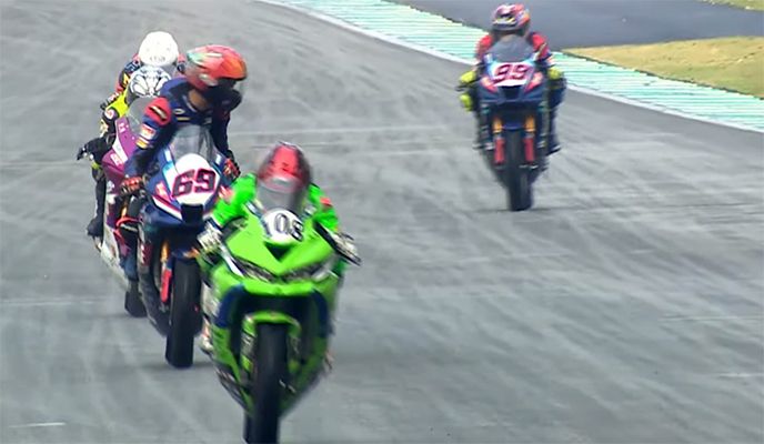 Trek Basah, 5 Pembalap Indonesia Kuasai Kualifikasi AP250 Seri Ke-5 ARRC 2026 Malaysia