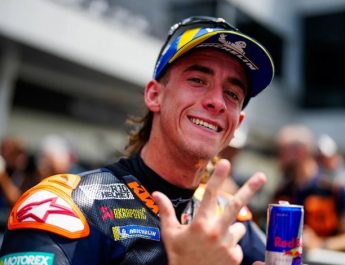 Acosta Rebut Kemenangan! Tekuk Marquez dan Bezzecchi di Sprint Race Sepang